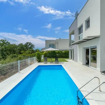 Vila Perla Karigador