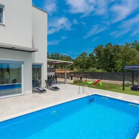 Vila Perla Karigador
